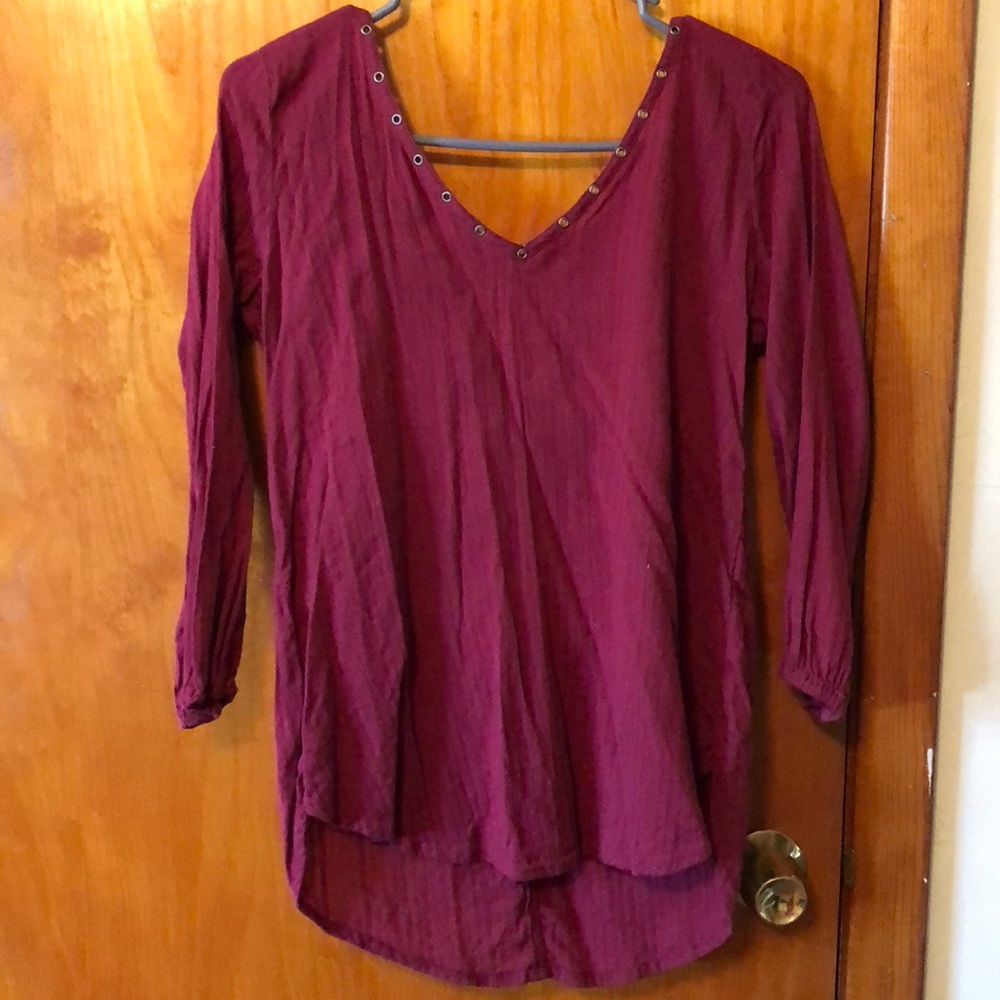 Quarter sleeve top